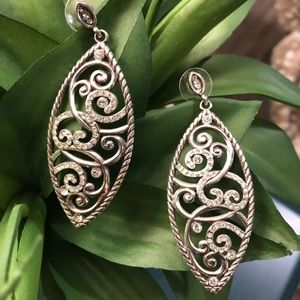 GORGEOUS BRIGHTON EARRINGS❤️